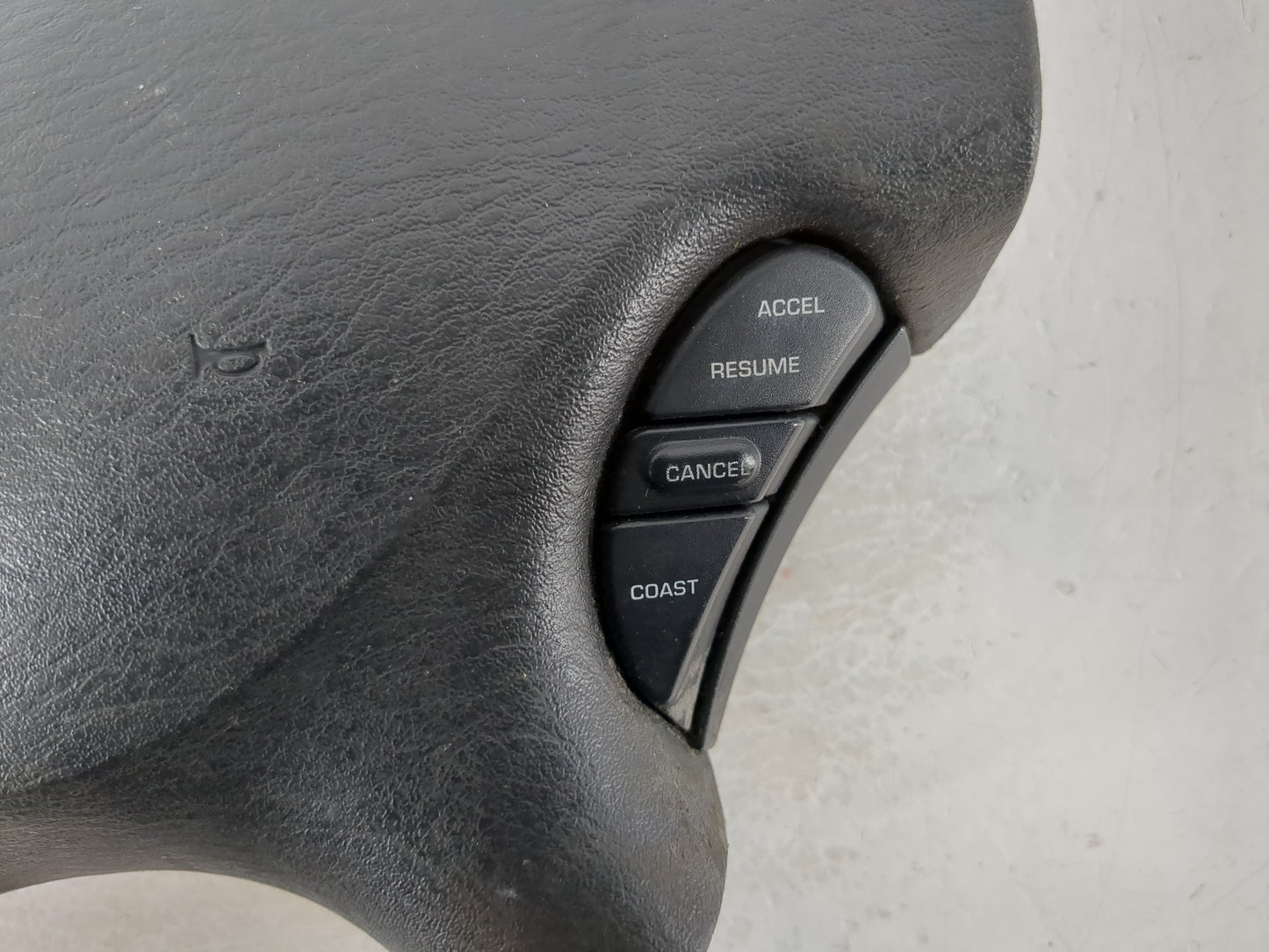 Dodge Grand Caravan Air Bag Driver Left Steering Wheel Mounted - Oemusedautoparts1.com