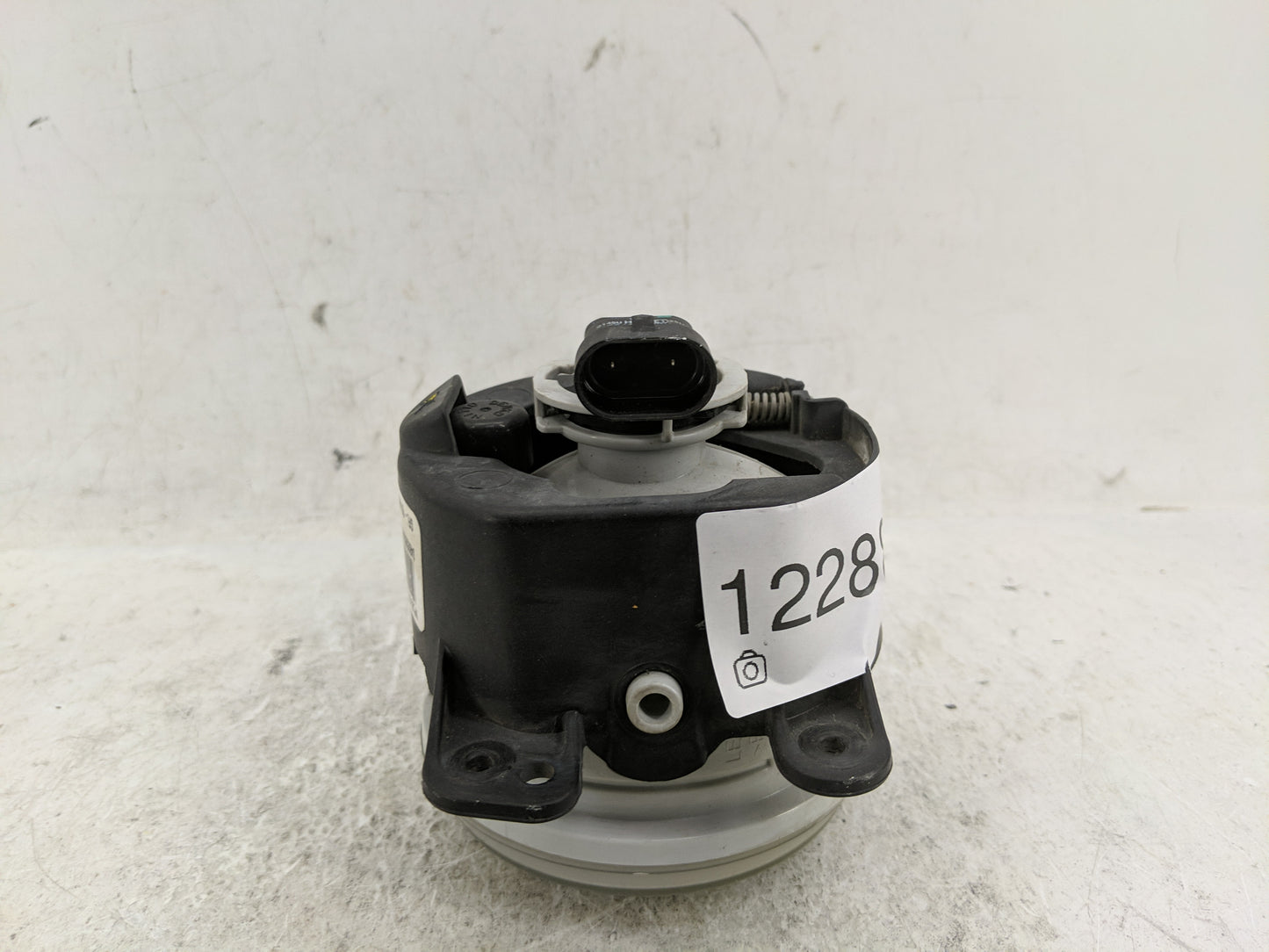 2005-2008 Dodge Magnum Passenger Right Oem Front Light Lamp - Oemusedautoparts1.com