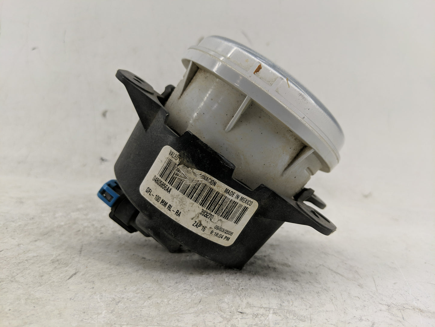 2005-2008 Dodge Magnum Passenger Right Oem Front Light Lamp - Oemusedautoparts1.com