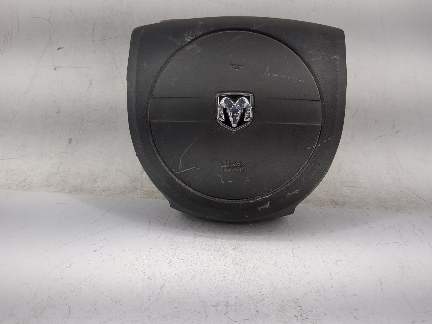 2006-2007 Dodge Magnum Air Bag Driver Left Steering Wheel Mounted Fits Fits 2006 2007 OEM Used Auto Parts - Oemusedautoparts