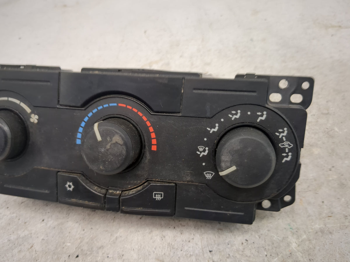 2005-2007 Dodge Magnum Climate Control Module Temperature AC/Heater Replacement P/N:P55111870AJ Fits Fits 2005 2006 2007 OEM