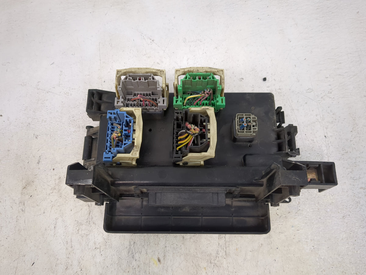 2007 Dodge Magnum Fusebox Fuse Box Relay Module Tipm P04692233ab - Oemusedautoparts1.com