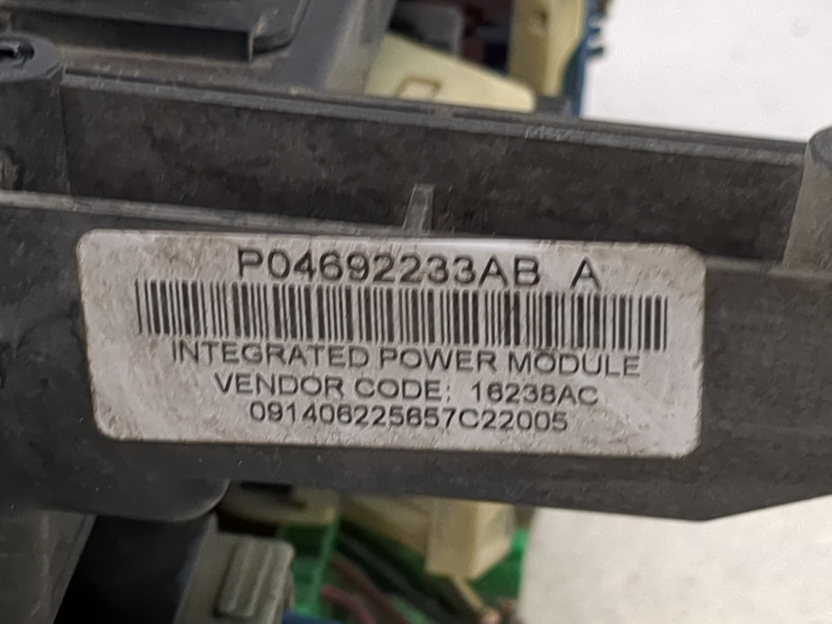 2007 Dodge Magnum Fusebox Fuse Box Relay Module Tipm P04692233ab - Oemusedautoparts1.com