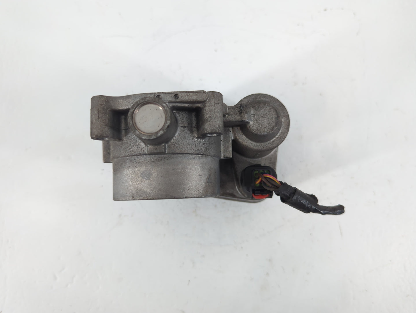 2006-2008 Dodge Magnum Throttle Body P/N:0486 1691AA Fits Fits 2006 2007 2008 2009 2010 2011 OEM Used Auto Parts - Oemusedau