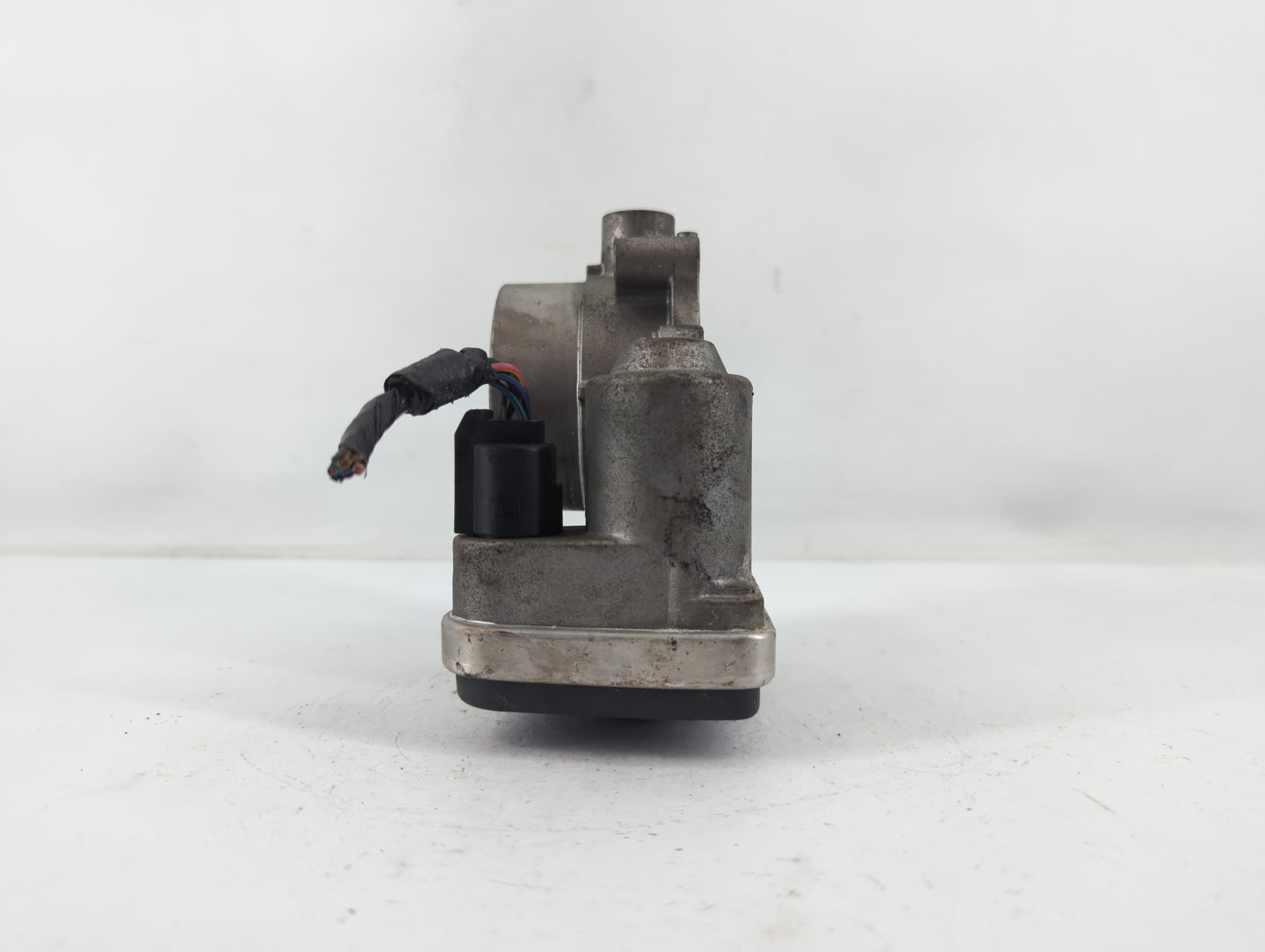 2006-2008 Dodge Magnum Throttle Body P/N:0486 1691AA Fits Fits 2006 2007 2008 2009 2010 2011 OEM Used Auto Parts - Oemusedau