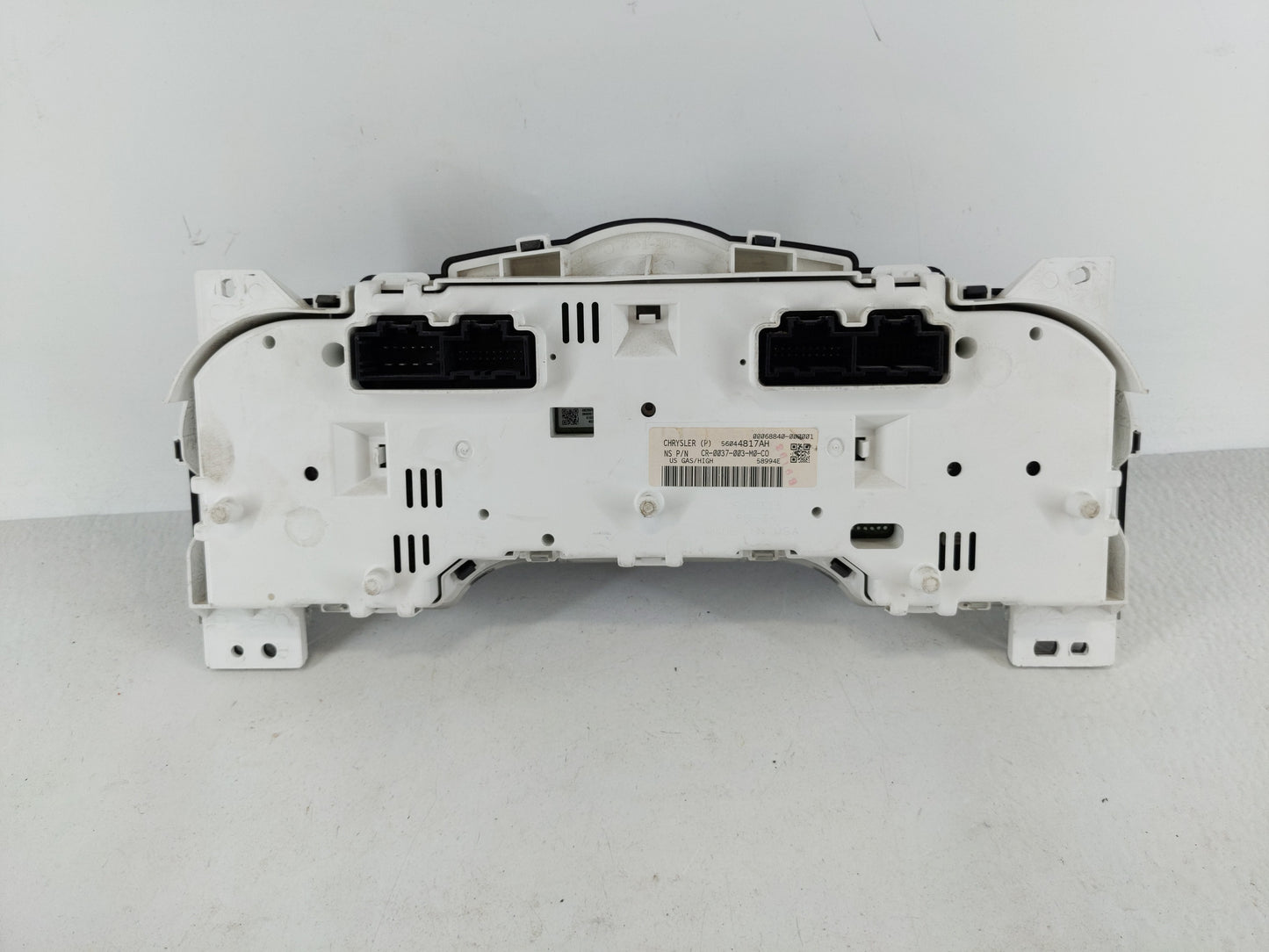 2007 Dodge Nitro Instrument Cluster Speedometer Gauges P/N:56044817AH Fits OEM Used Auto Parts - Oemusedautoparts1.com