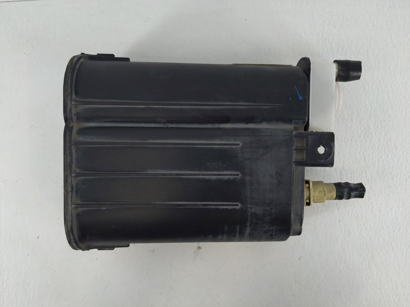 2007 Dodge Nitro Fuel Vapor Charcoal Canister 1117536 - Oemusedautoparts1.com