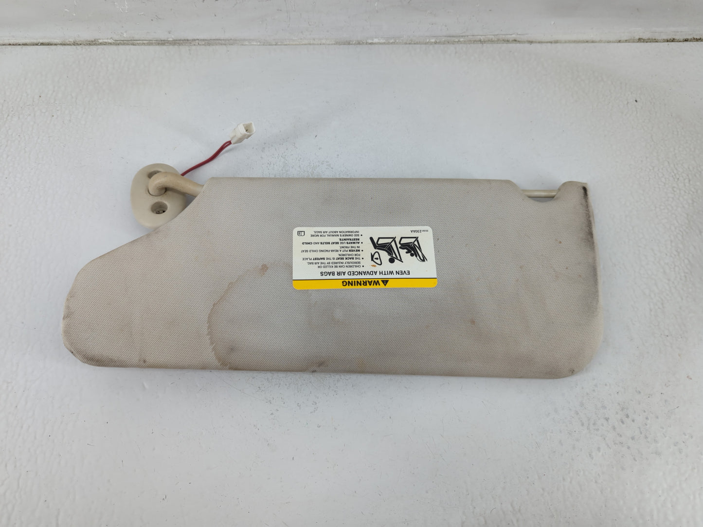 2007-2010 Dodge Nitro Sun Visor Shade Replacement Passenger Right Mirror Fits Fits 2007 2008 2009 2010 OEM Used Auto Parts -