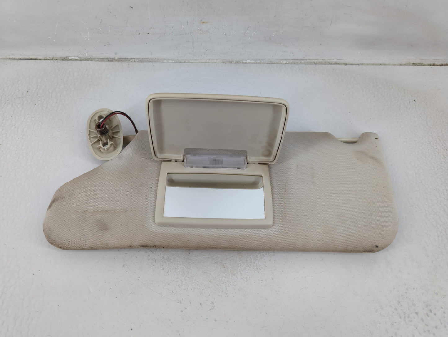 2007-2010 Dodge Nitro Sun Visor Shade Replacement Driver Left Mirror Fits Fits 2007 2008 2009 2010 OEM Used Auto Parts - Oem