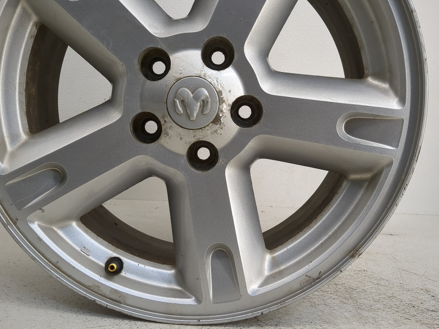 2007-2011 Dodge Nitro Oem Wheel Rim - Oemusedautoparts1.com