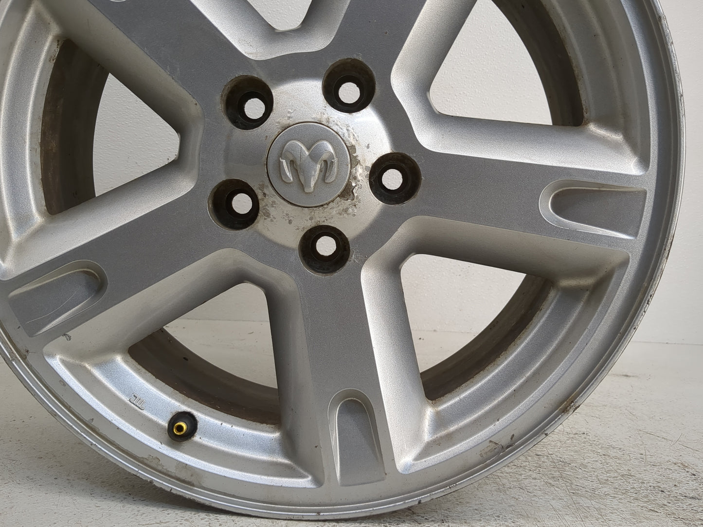 2007-2011 Dodge Nitro Oem Wheel Rim - Oemusedautoparts1.com