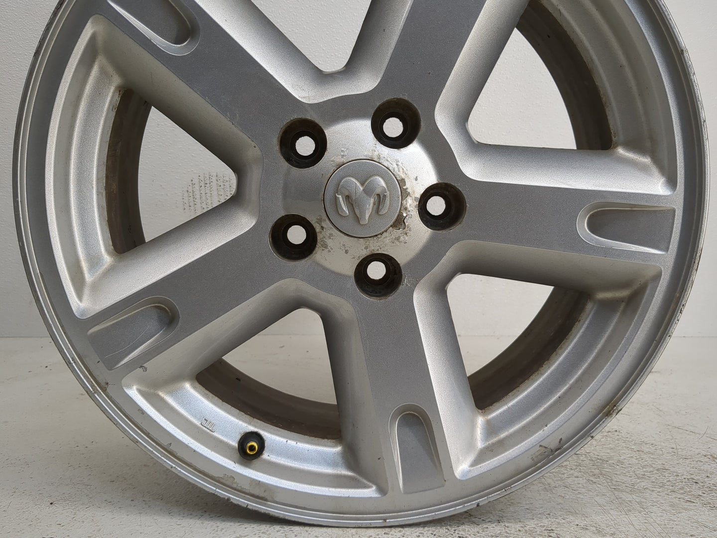 2007-2011 Dodge Nitro Oem Wheel Rim - Oemusedautoparts1.com