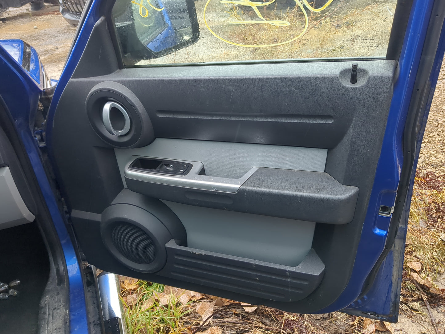 2007 Dodge Nitro Front Right Passenger Interior Door Panel Trim - Oemusedautoparts1.com