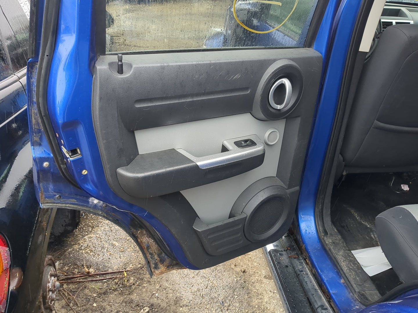 2007-2011 Dodge Nitro Driver Rear Door Oem - Oemusedautoparts1.com