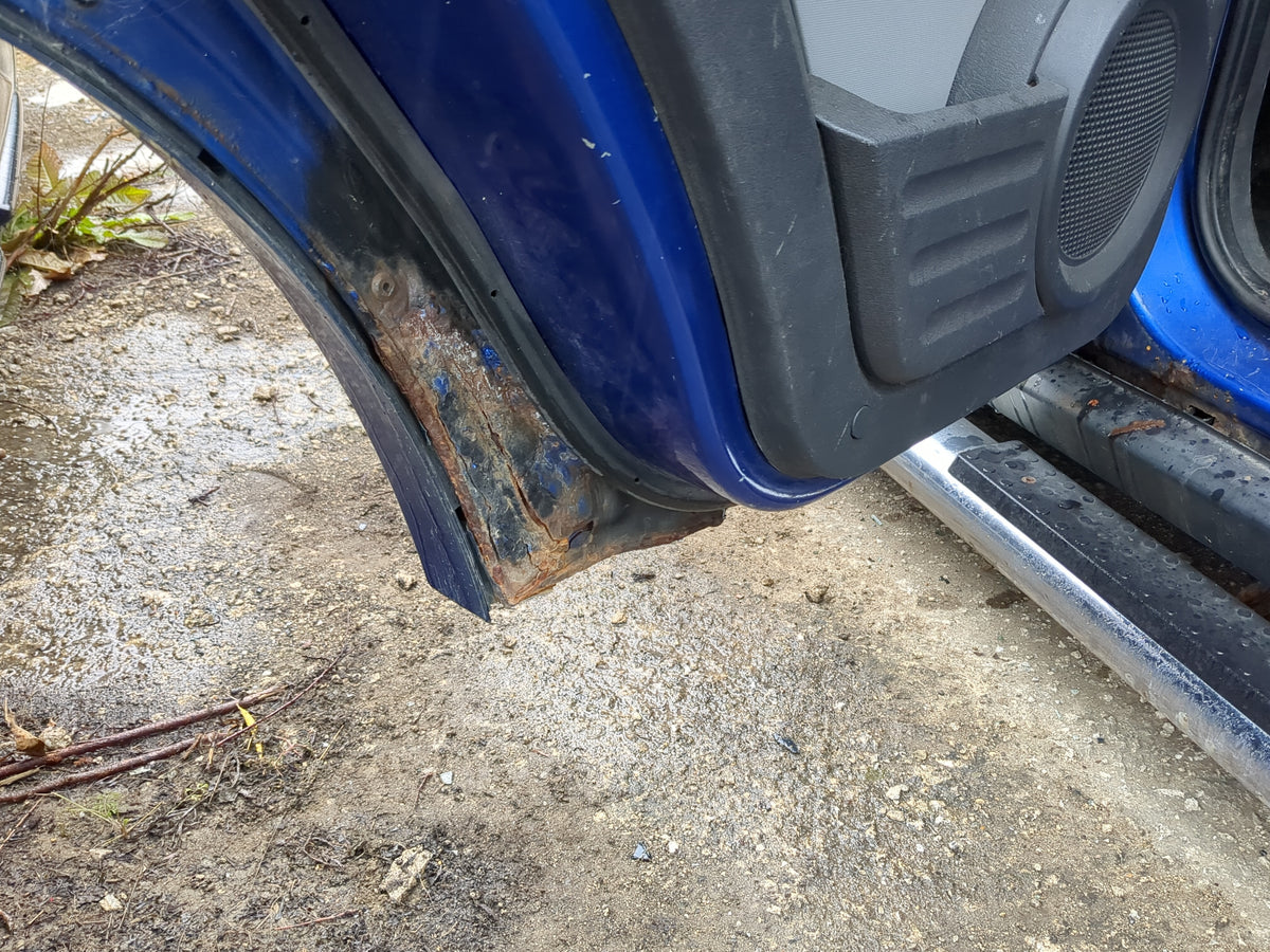 2007-2011 Dodge Nitro Driver Rear Door Oem - Oemusedautoparts1.com