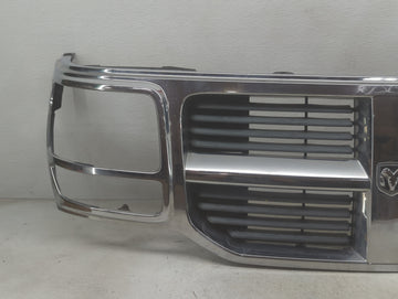 2007-2011 Dodge Nitro Front Grille Bumper Not Included - Oemusedautoparts1.com