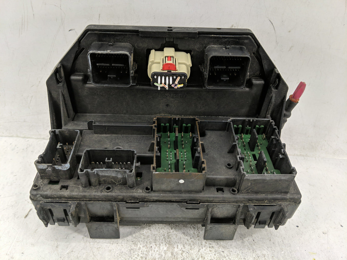 2007-2007 Dodge Nitro Fusebox Fuse Box Relay Module Tipm Kad09c02b5 - Oemusedautoparts1.com