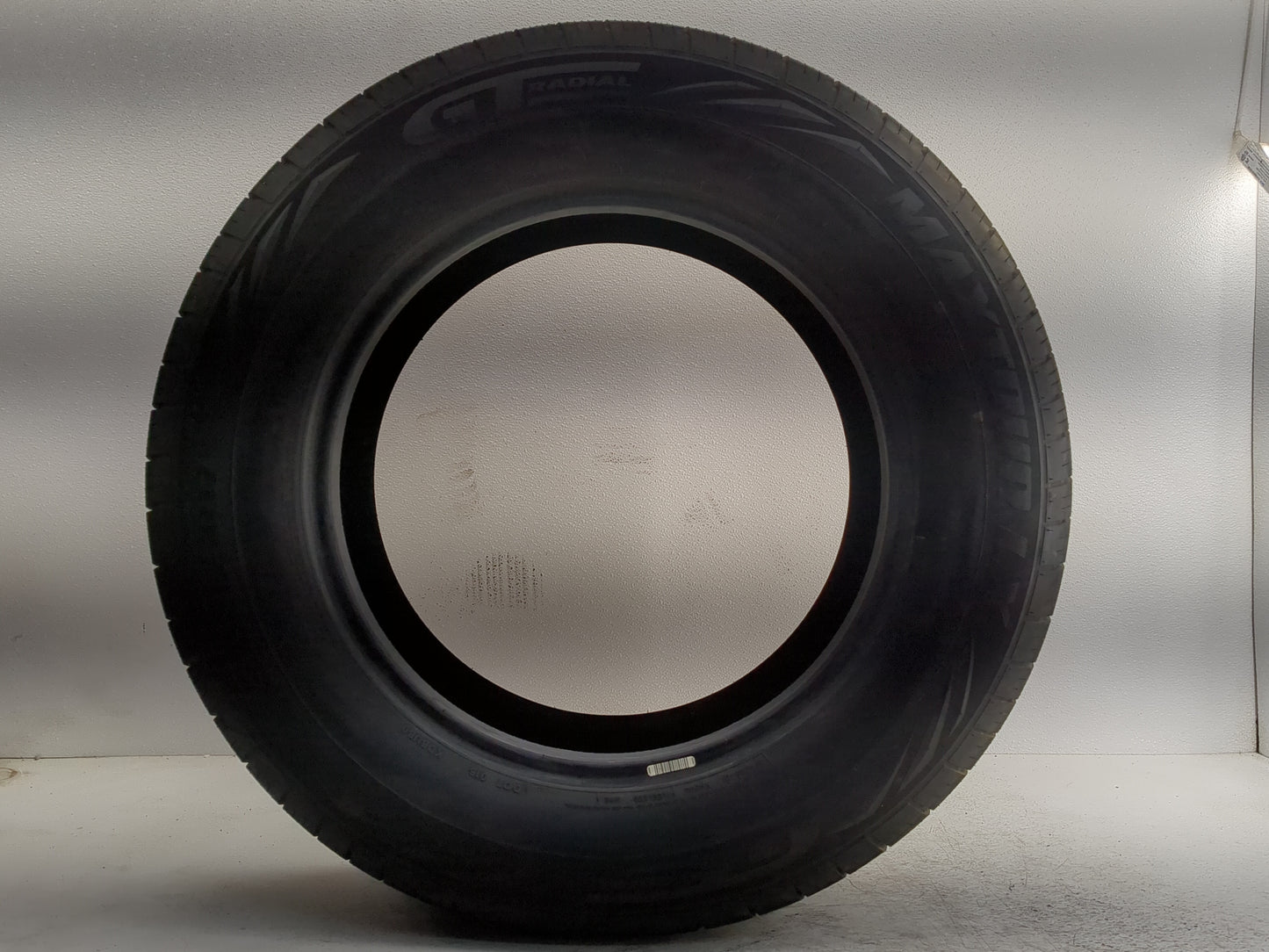 Used Tire 235/65R17 GT RADIAL MAXTOUR LX 104H - Tread Depth 9/32 - Oemusedautoparts1.com