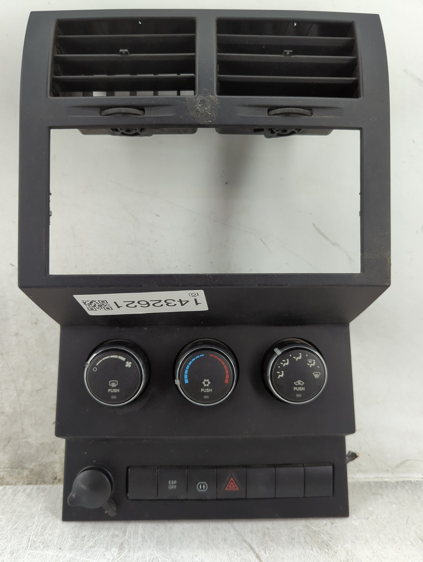 2007 Dodge Nitro Climate Control Module Temperature AC/Heater Replacement P/N:P55111802AE Fits OEM Used Auto Parts - Oemused