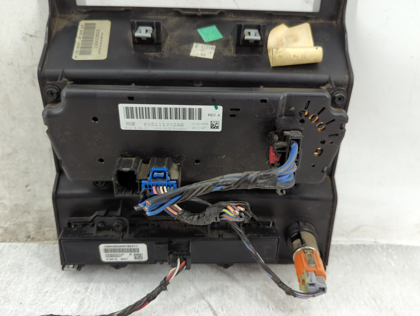 2007 Dodge Nitro Climate Control Module Temperature AC/Heater Replacement P/N:P55111802AE Fits OEM Used Auto Parts - Oemused