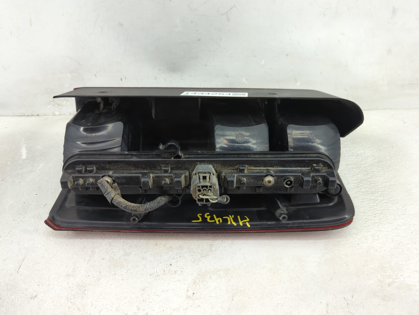 2007-2011 Dodge Nitro Tail Light Assembly Driver Left OEM P/N:55157151AC Fits Fits 2007 2008 2009 2010 2011 OEM Used Auto Pa