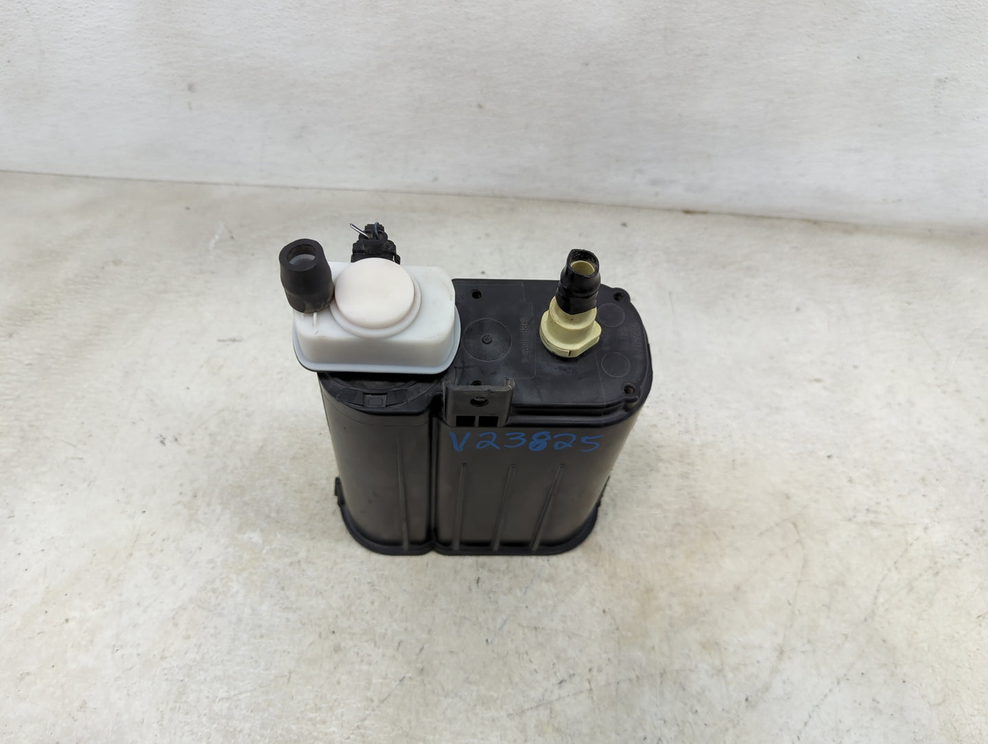 2007 Dodge Nitro Fuel Vapor Charcoal Canister 1460122 - Oemusedautoparts1.com