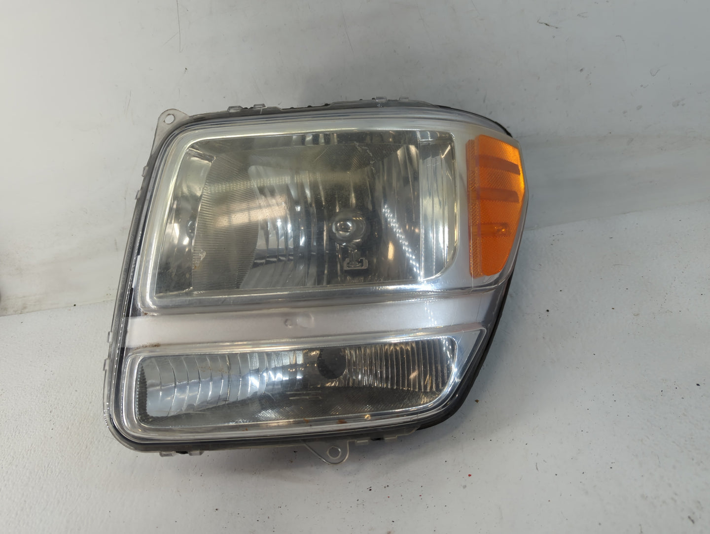 2007-2011 Dodge Nitro Driver Left Oem Head Light Headlight Lamp - Oemusedautoparts1.com