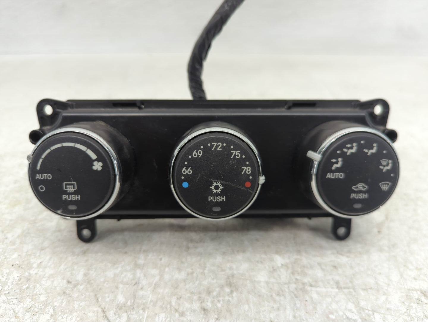 2006-2007 Dodge Ram 1500 Climate Control Module Temperature AC/Heater Replacement P/N:58024B Fits Fits 2006 2007 2008 OEM Us