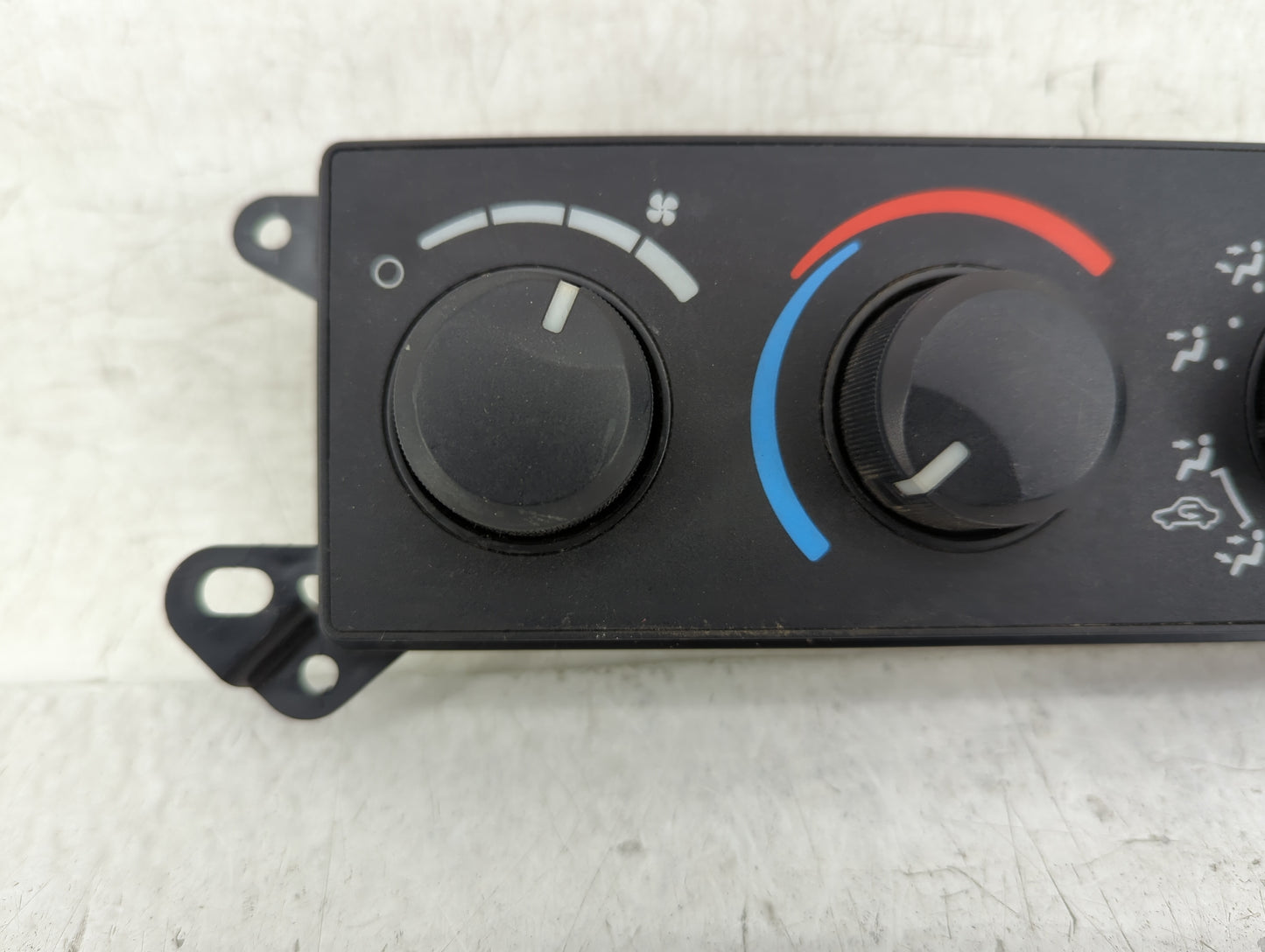 2006-2007 Dodge Ram 1500 Climate Control Module Temperature AC/Heater Replacement P/N:P55056755AB Fits Fits 2006 2007 OEM Us