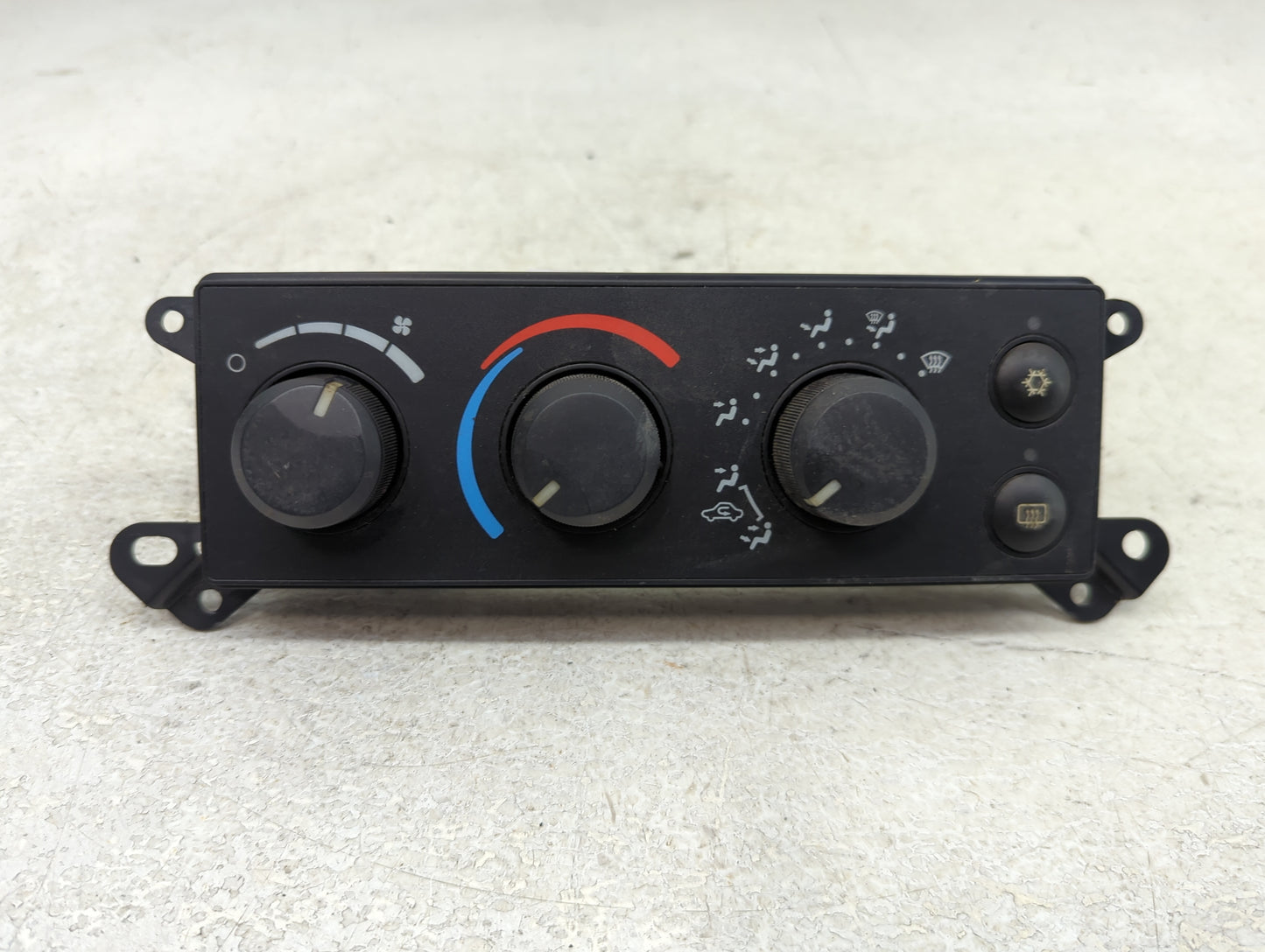 2006-2007 Dodge Ram 1500 Climate Control Module Temperature AC/Heater Replacement P/N:P55056755AB Fits Fits 2006 2007 2008 O