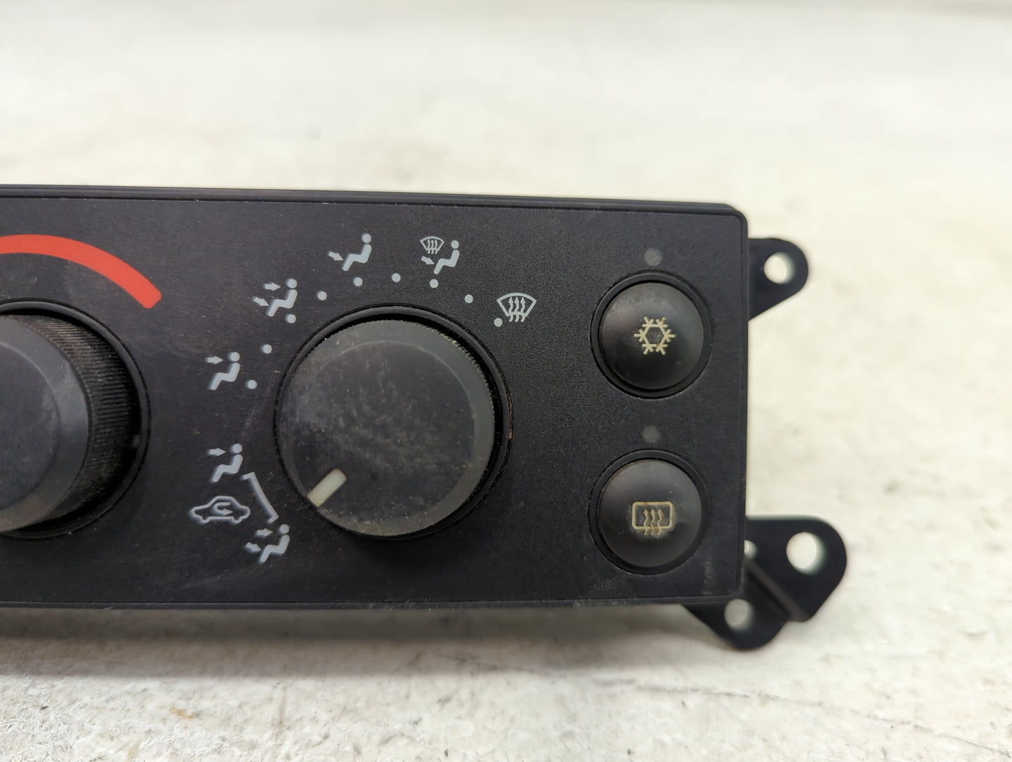 2006-2007 Dodge Ram 1500 Climate Control Module Temperature AC/Heater Replacement P/N:P55056755AB Fits Fits 2006 2007 2008 O