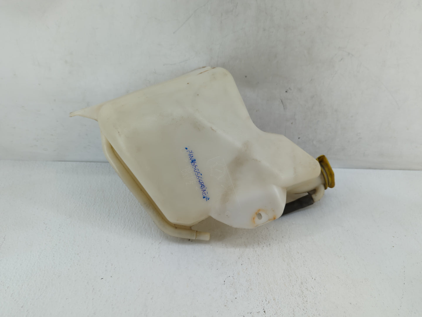 2004-2008 Dodge Ram 1500 Windshield Washer Fluid Reservoir Bottle Oem - Oemusedautoparts1.com