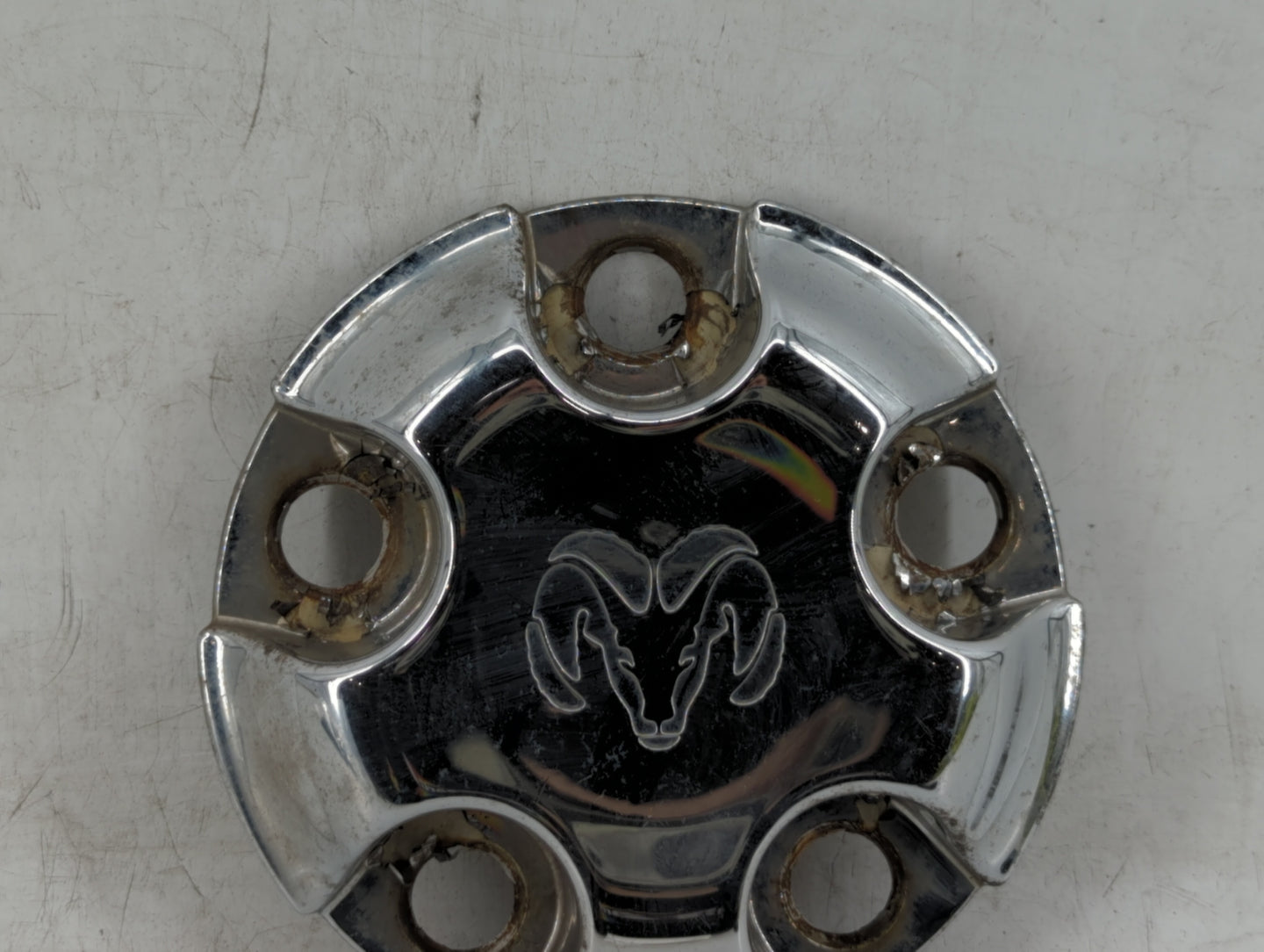 2007 Dodge Ram 1500 Rim Wheel Center Cap Silver - Oemusedautoparts1.com