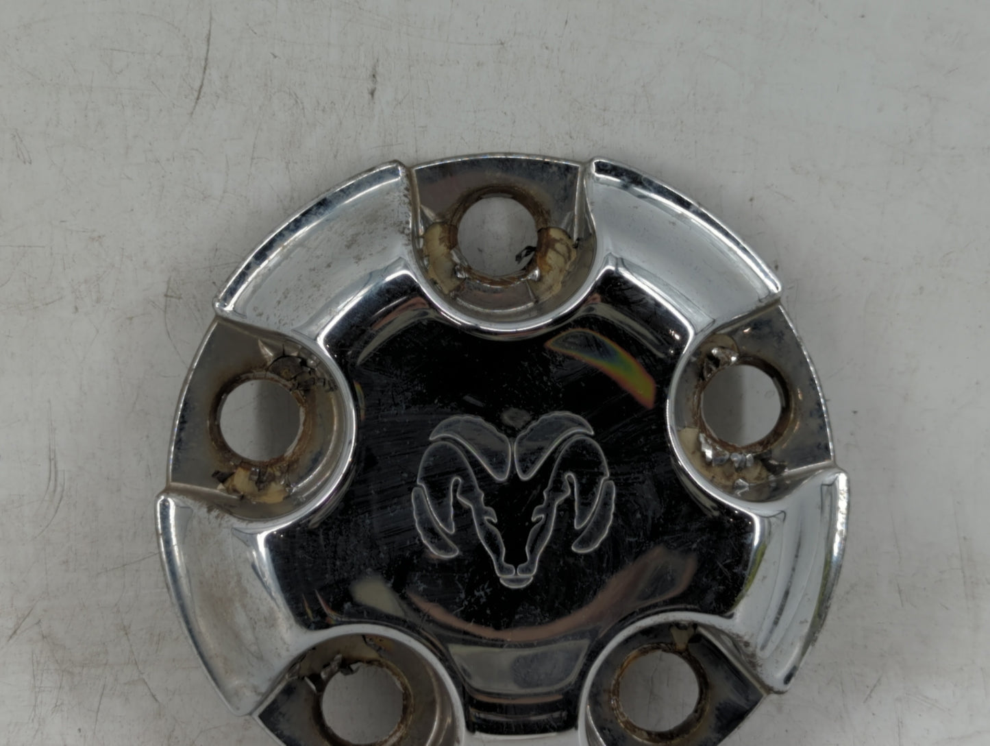 2007 Dodge Ram 1500 Rim Wheel Center Cap Silver - Oemusedautoparts1.com
