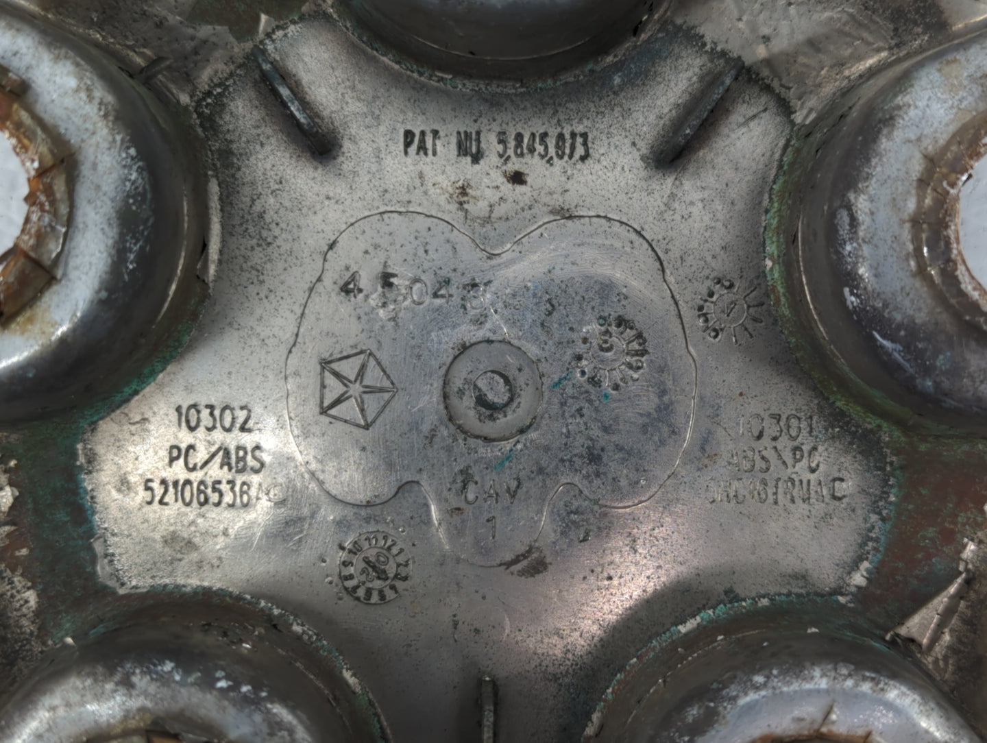 2007 Dodge Ram 1500 Rim Wheel Center Cap Silver - Oemusedautoparts1.com