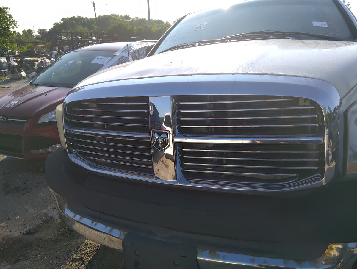 2006-2008 Dodge Ram 1500 Front Grille Bumper Not Included 5050761 - Oemusedautoparts1.com