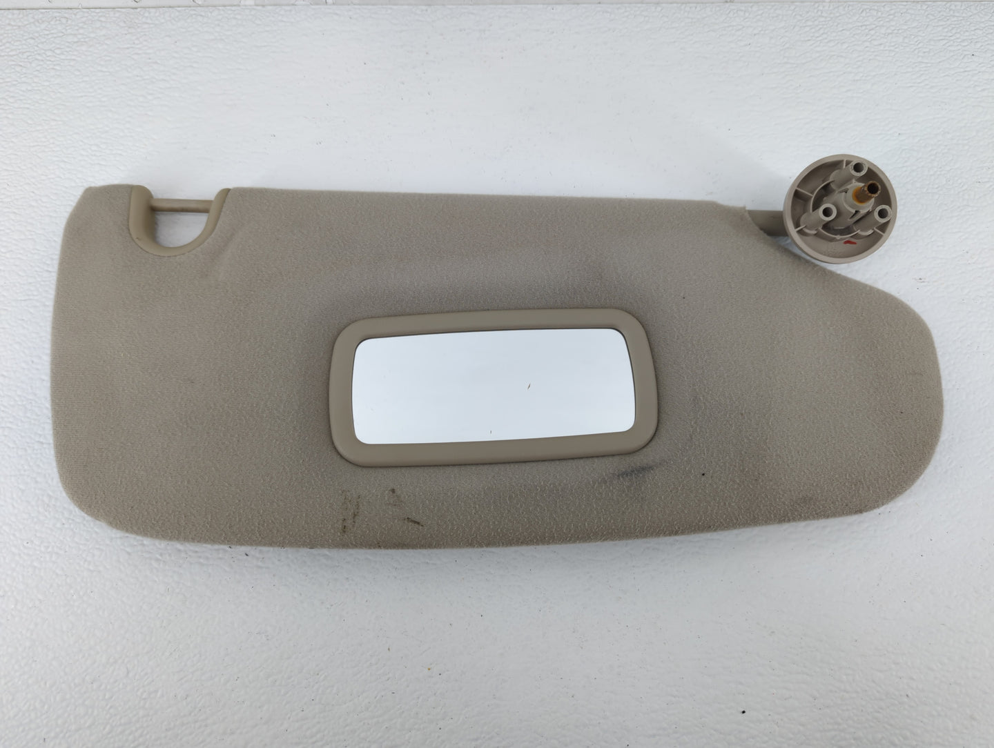 2007-2008 Dodge Ram 1500 Sun Visor Shade Replacement Passenger Right Mirror Fits Fits 2007 2008 OEM Used Auto Parts - Oemuse