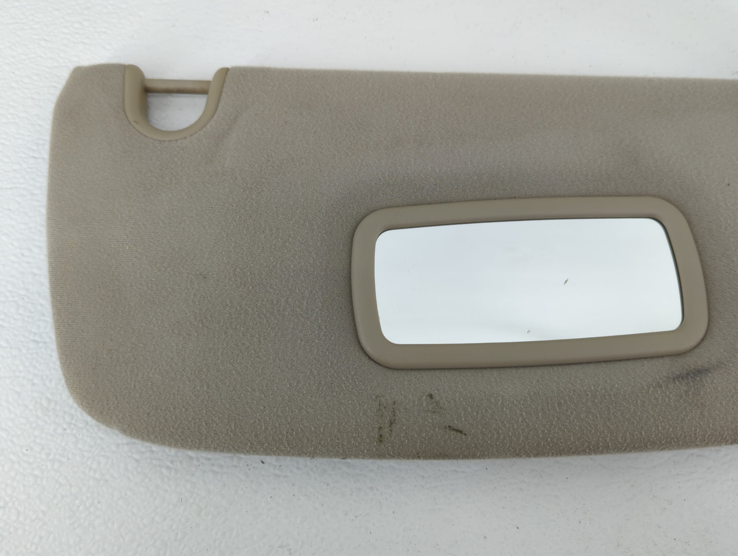 2007-2008 Dodge Ram 1500 Sun Visor Shade Replacement Passenger Right Mirror Fits Fits 2007 2008 OEM Used Auto Parts - Oemuse