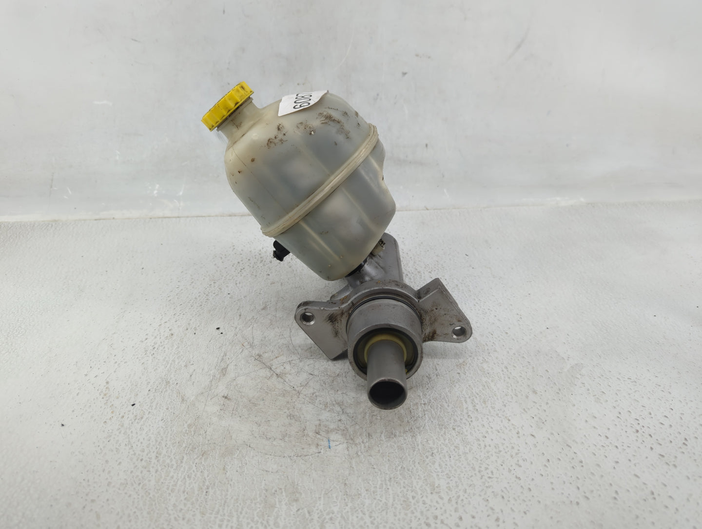 2003-2008 Dodge Ram 1500 Brake Master Cylinder - Oemusedautoparts1.com