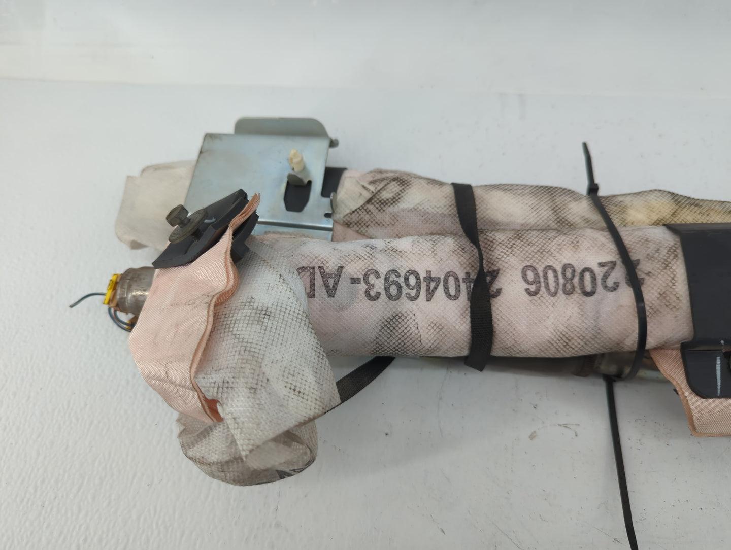 2006-2007 Dodge Ram 1500 Air Bag Driver Left Steering Wheel Mounted P/N:P04649143AE Fits Fits 2006 2007 OEM Used Auto Parts 