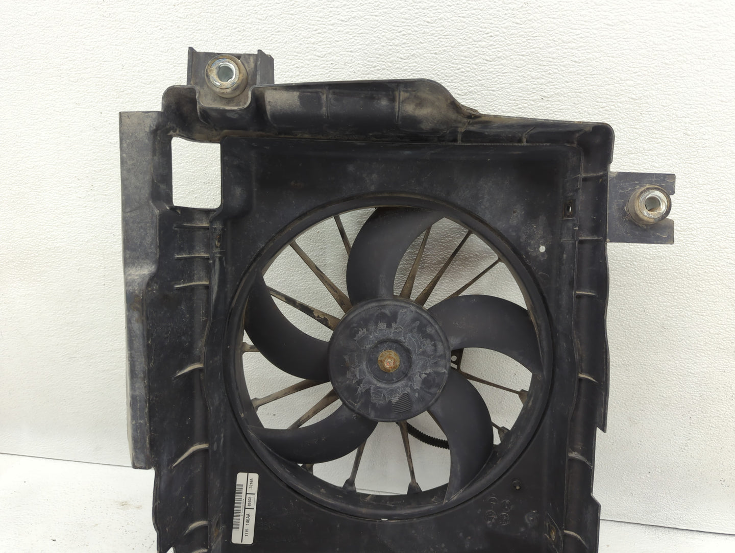 2007-2007 Dodge Ram 1500 Left Radiator Fan Motor Assembly - Oemusedautoparts1.com