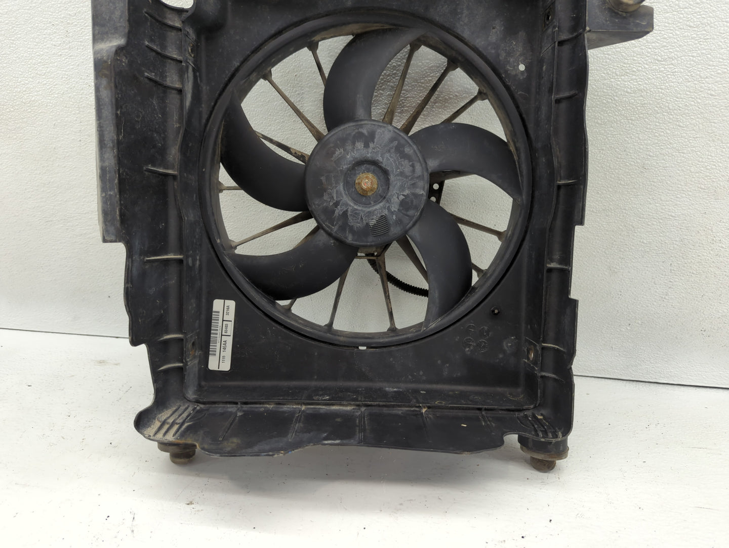 2007-2007 Dodge Ram 1500 Left Radiator Fan Motor Assembly - Oemusedautoparts1.com