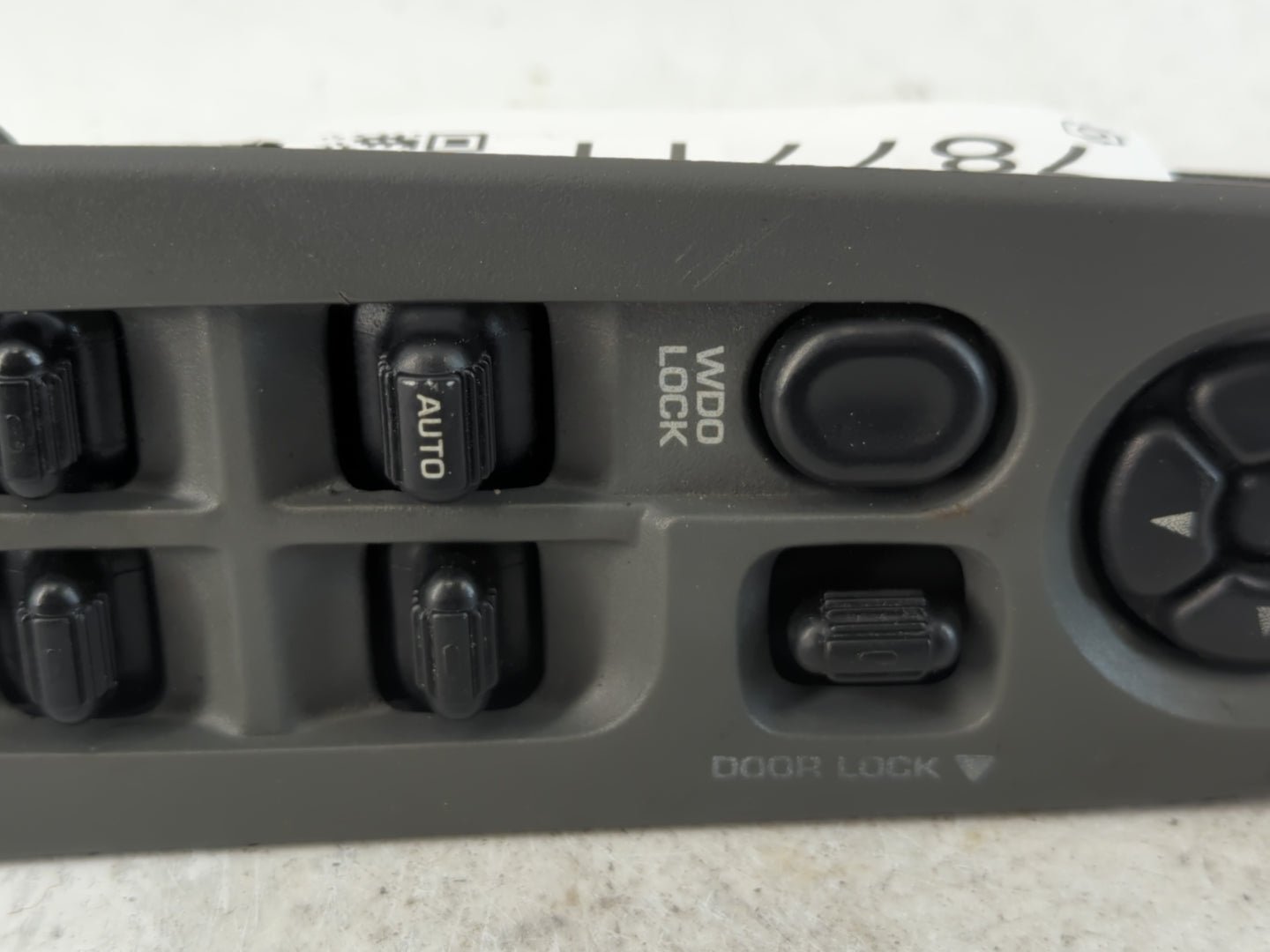 2002-2008 Dodge Ram 1500 Master Power Window Switch Replacement Driver Side Left P/N:211208 39754D Fits OEM Used Auto Parts 