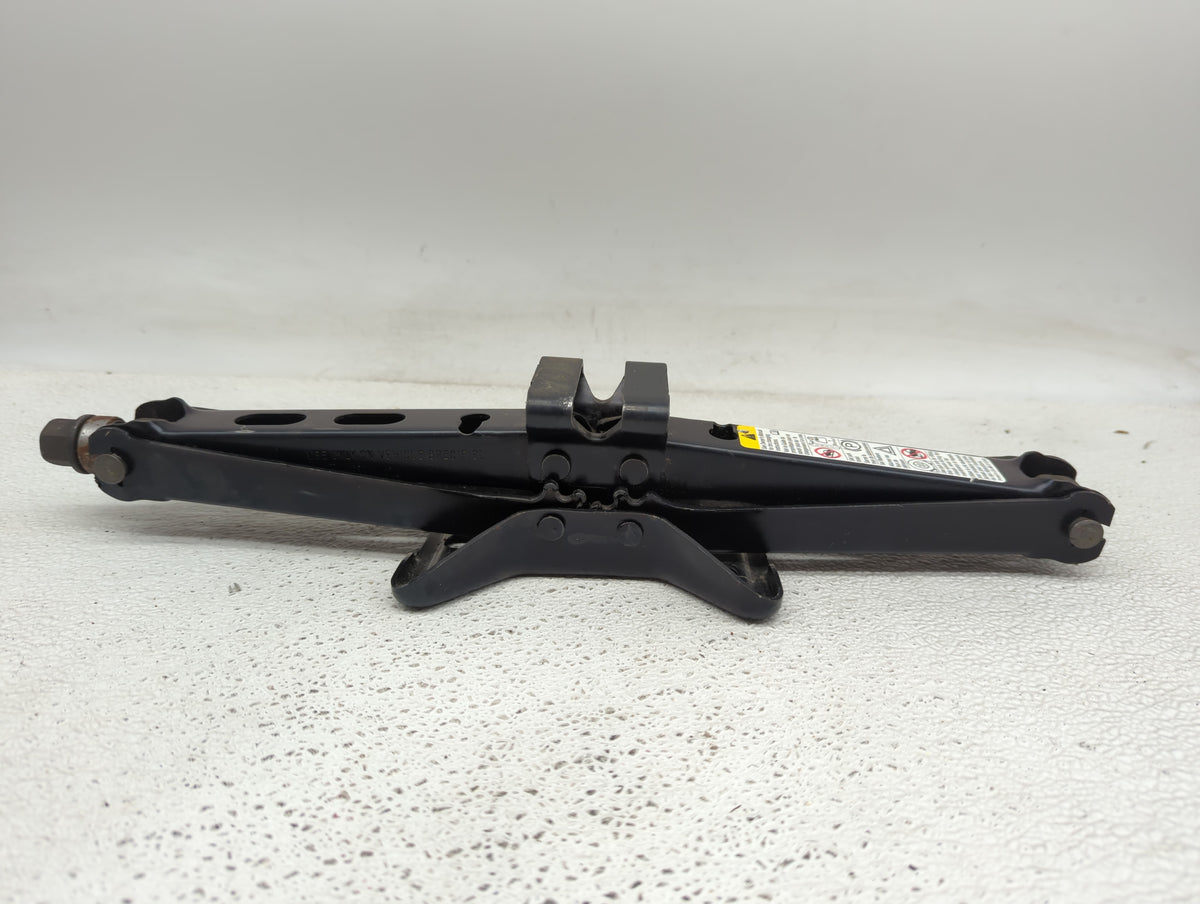 Dodge Ram 1500 Spare Scissor Car Jack 880428 - Oemusedautoparts1.com