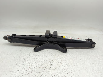 compare product Dodge Ram 1500 Spare Scissor Car Jack 880428