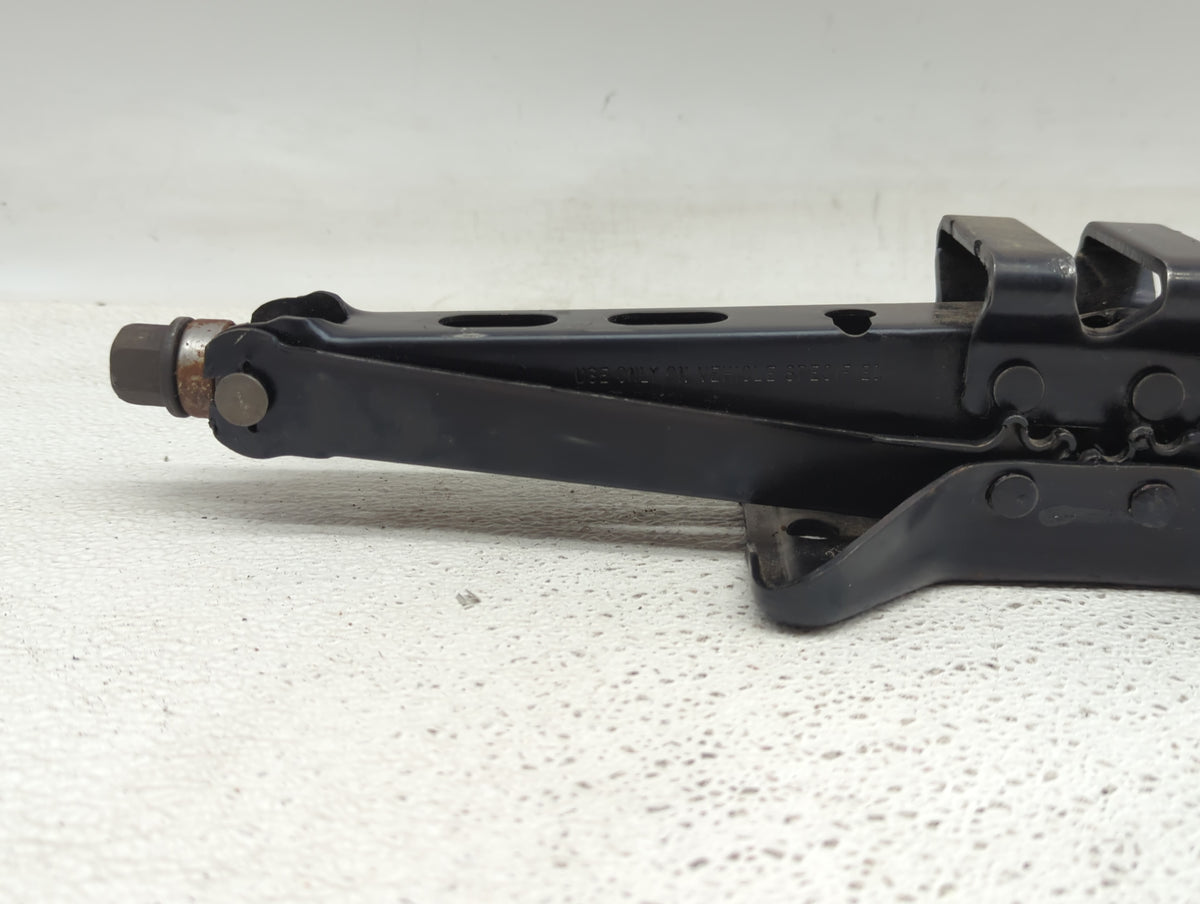 Dodge Ram 1500 Spare Scissor Car Jack 880428 - Oemusedautoparts1.com