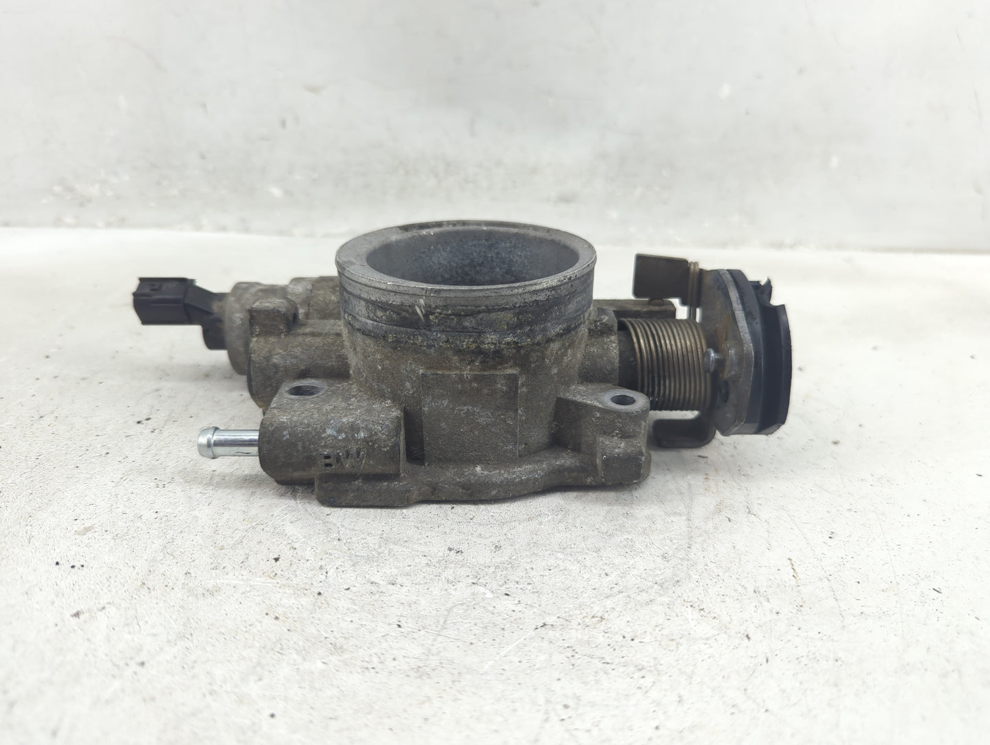2004-2007 Dodge Ram 1500 Throttle Body Fits Fits 2004 2005 2006 2007 OEM Used Auto Parts - Oemusedautoparts1.com