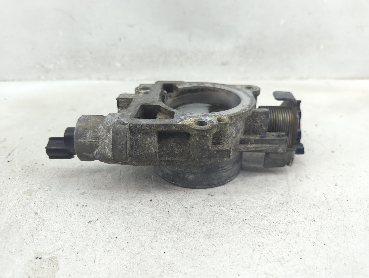 2004-2007 Dodge Ram 1500 Throttle Body Fits Fits 2004 2005 2006 2007 OEM Used Auto Parts - Oemusedautoparts1.com