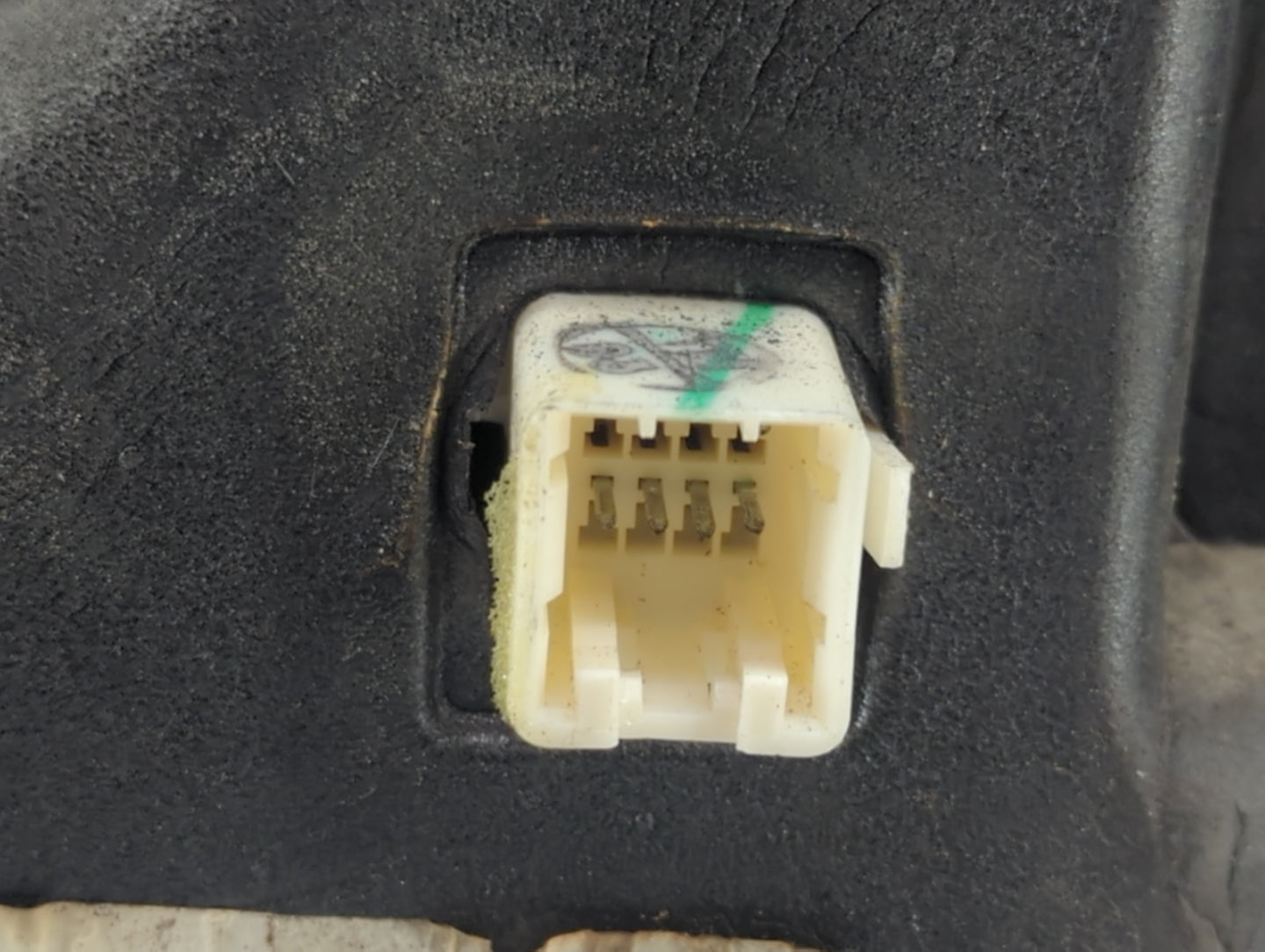 2002-2008 Dodge Ram 1500 Passenger Side View Mirror - Right Door Mirror OEM Used - Oemusedautoparts1.com