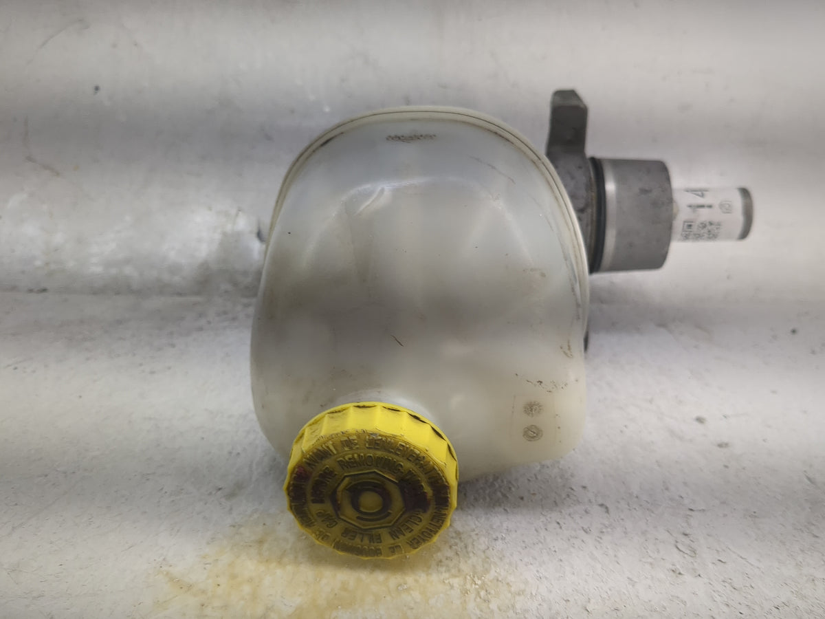 2003-2005 Dodge Ram 2500 Brake Master Cylinder - Oemusedautoparts1.com